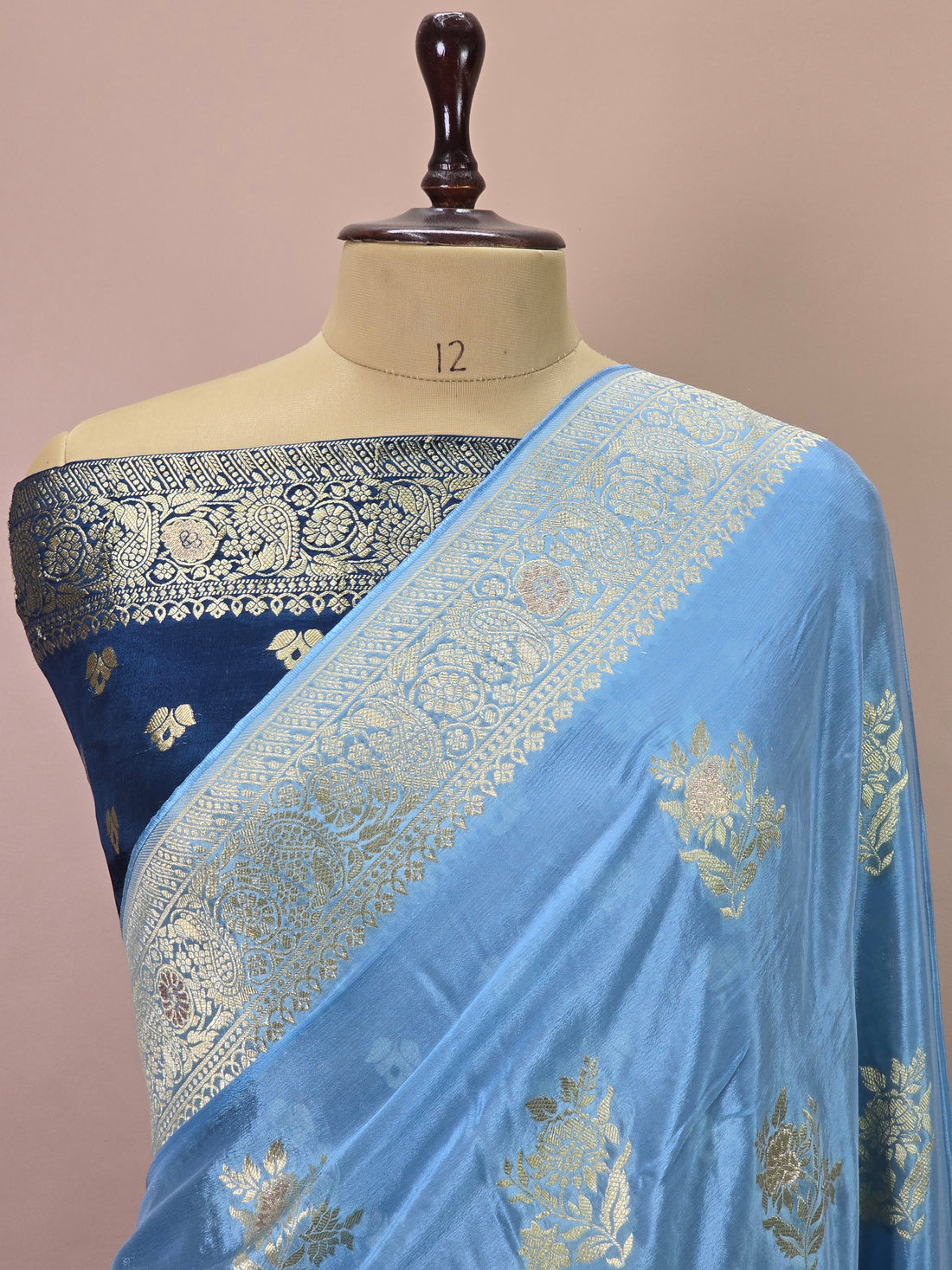 Premium Dual Hue Crush Crepe Silk Banarasi Saree